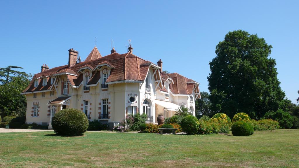 Chateau Du Clair De Lune - Teritoria Hotel Biarritz Exterior photo